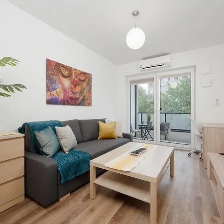 Apartment Legnicka Wroclaw With Parking By Noclegi Renters Exterior photo
