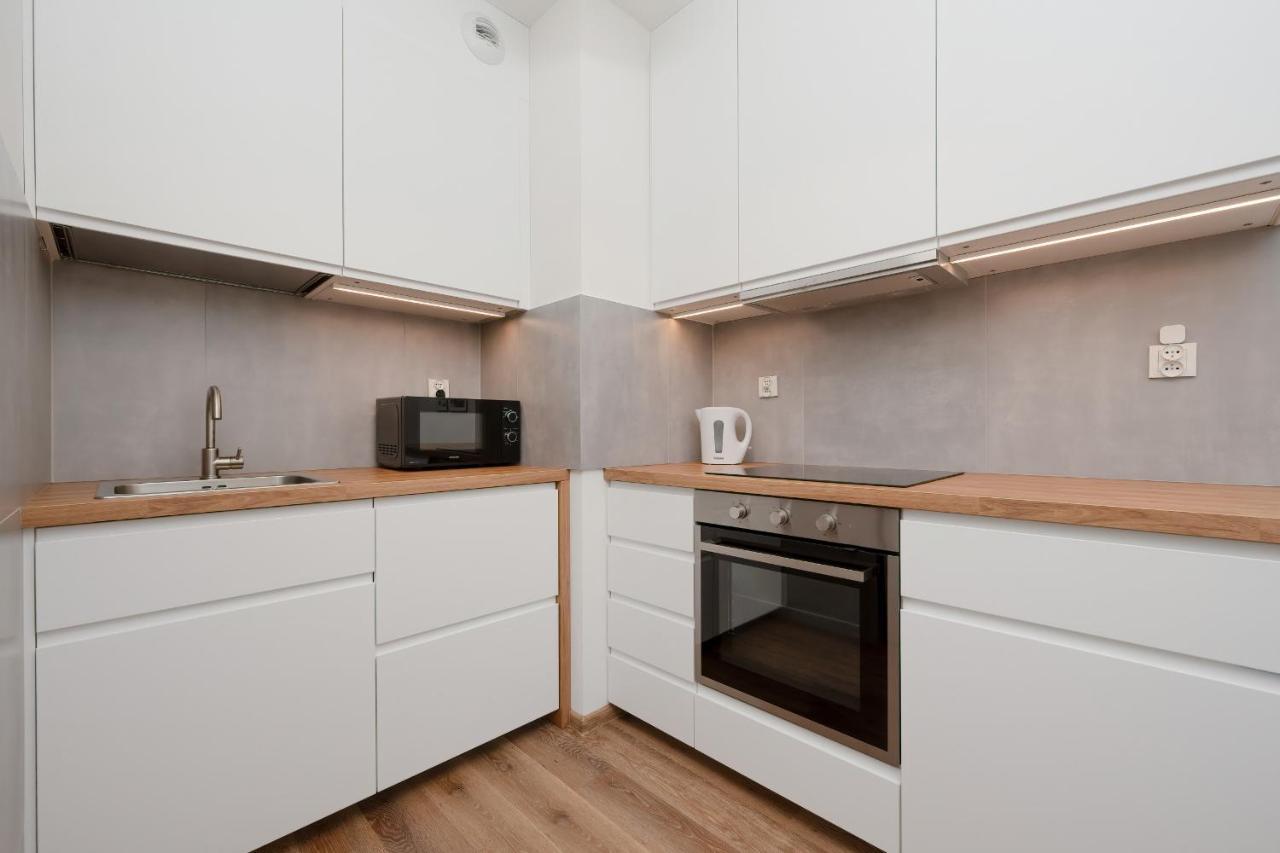 Legnicka With Parking By Renters * Wroclaw