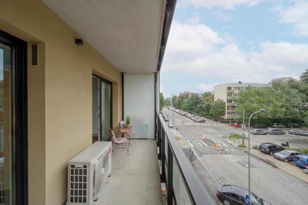 Legnicka With Parking By Renters Apartment *